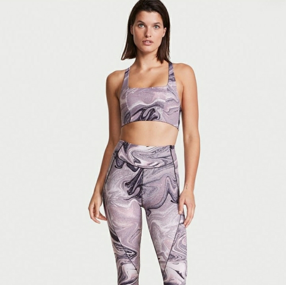 Victoria Secret Racerback Sport Bra 36 C - Picture 2 of 2